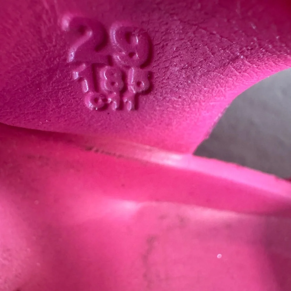 Birkenstock vibrant pink